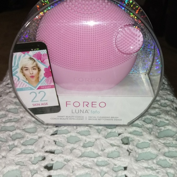 FOREO Other - Smart Facial Cleansing Brush